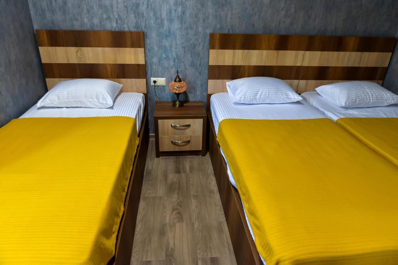 Lions Apartment Уреки Экстерьер фото