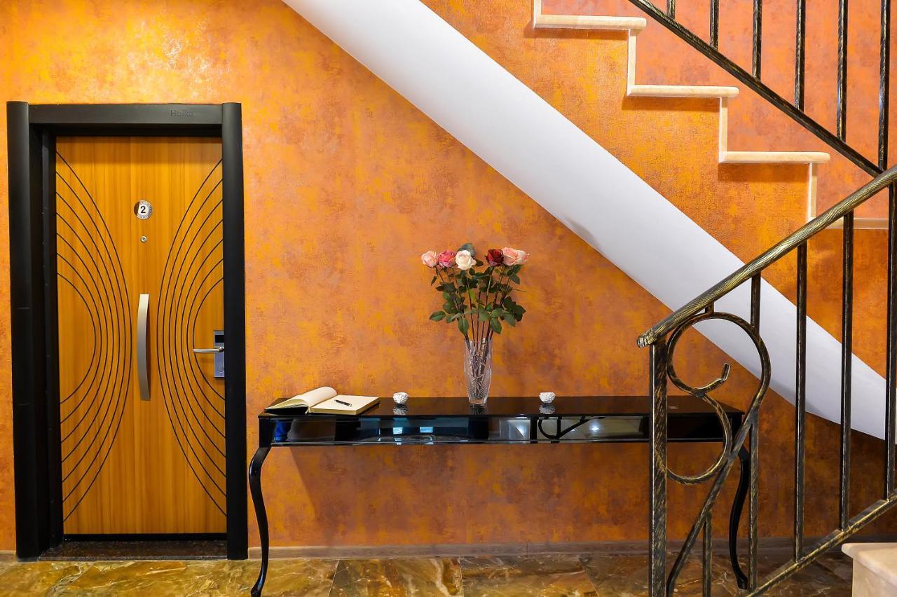 Lions Apartment Уреки Экстерьер фото