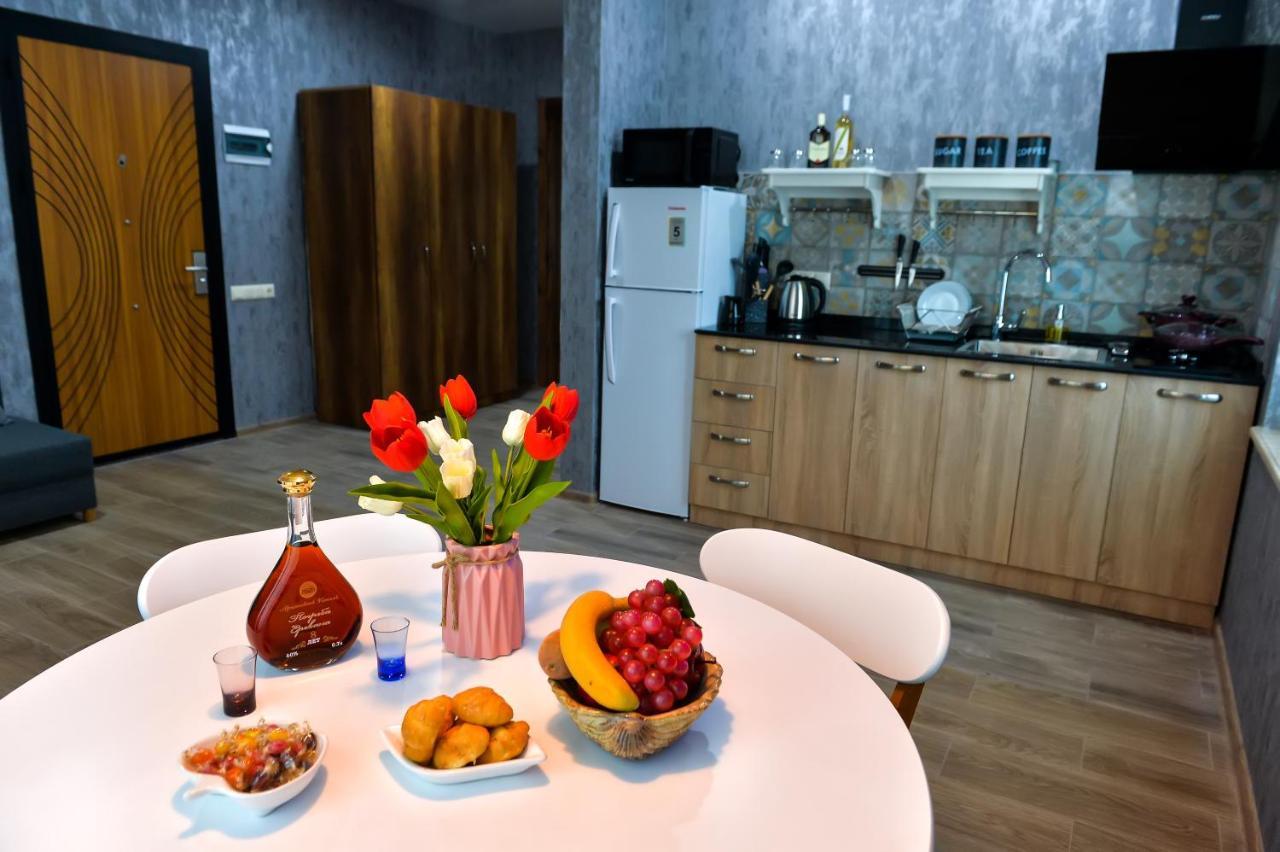Lions Apartment Уреки Экстерьер фото